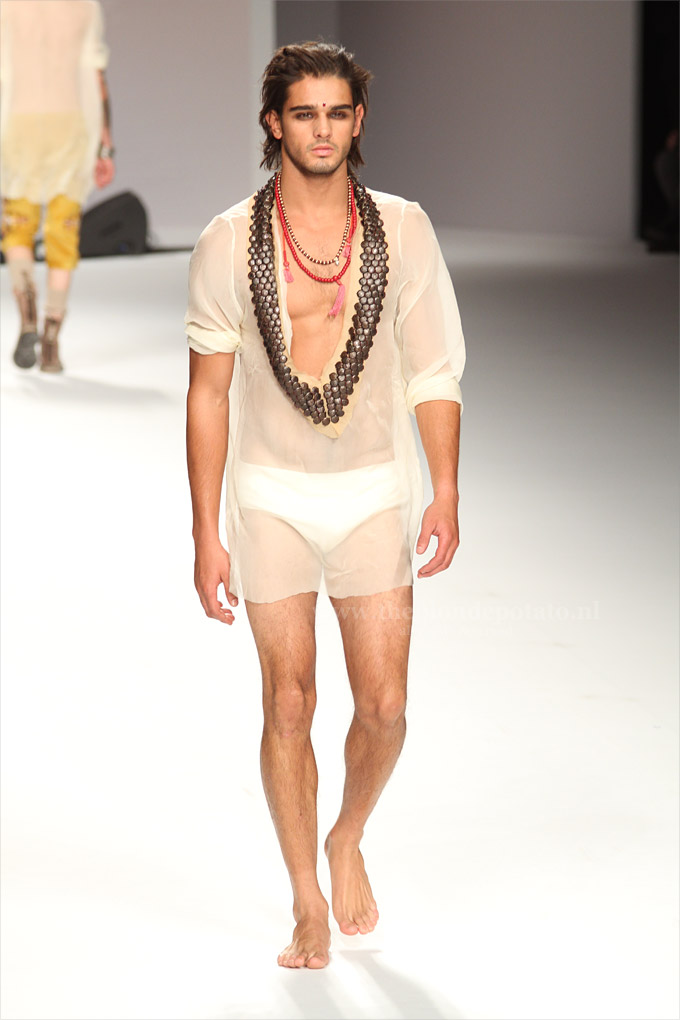 Fashion Week Man winter 2012 2013. Frankie Morello