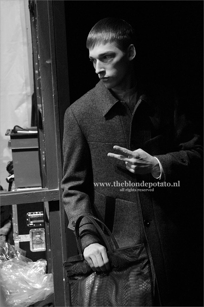 backstage-john-richmond06