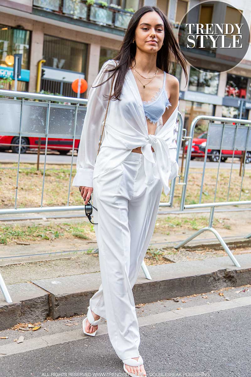 Streetstyle mode zomer 2021. 3x Witte blouses