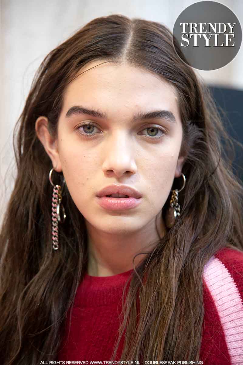 Beauty trends. Ken jij deze anti-aging trucs voor volle(re) lippen?