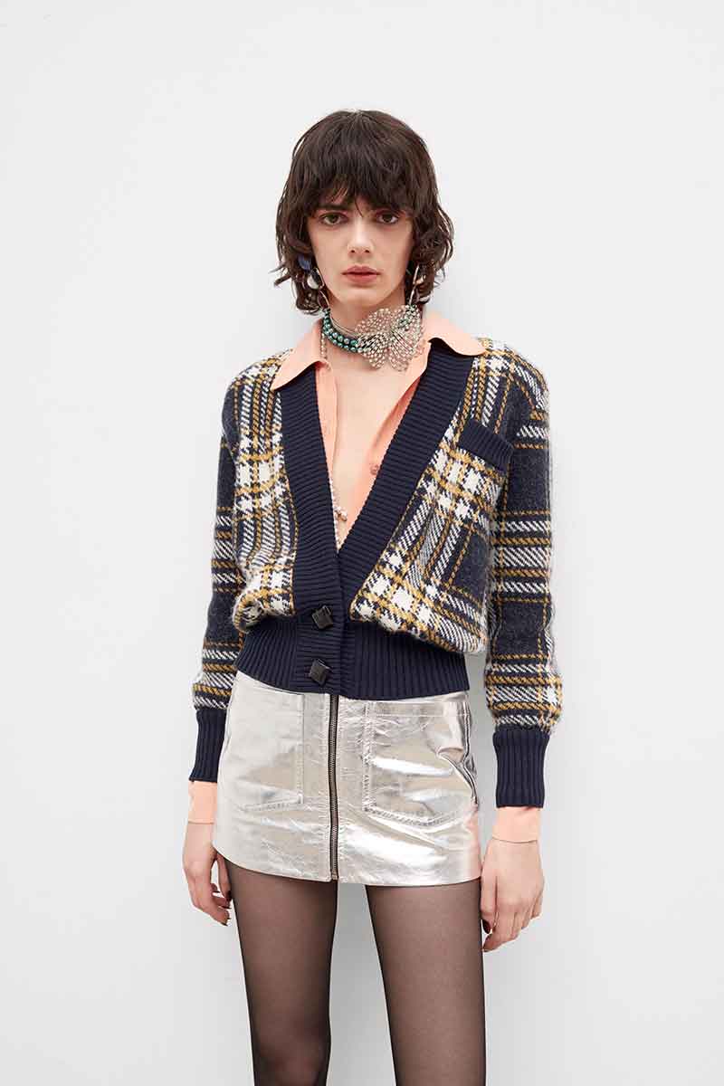 Modetrends herfst winter 2021 2022. Photo: courtesy of Saint Laurent