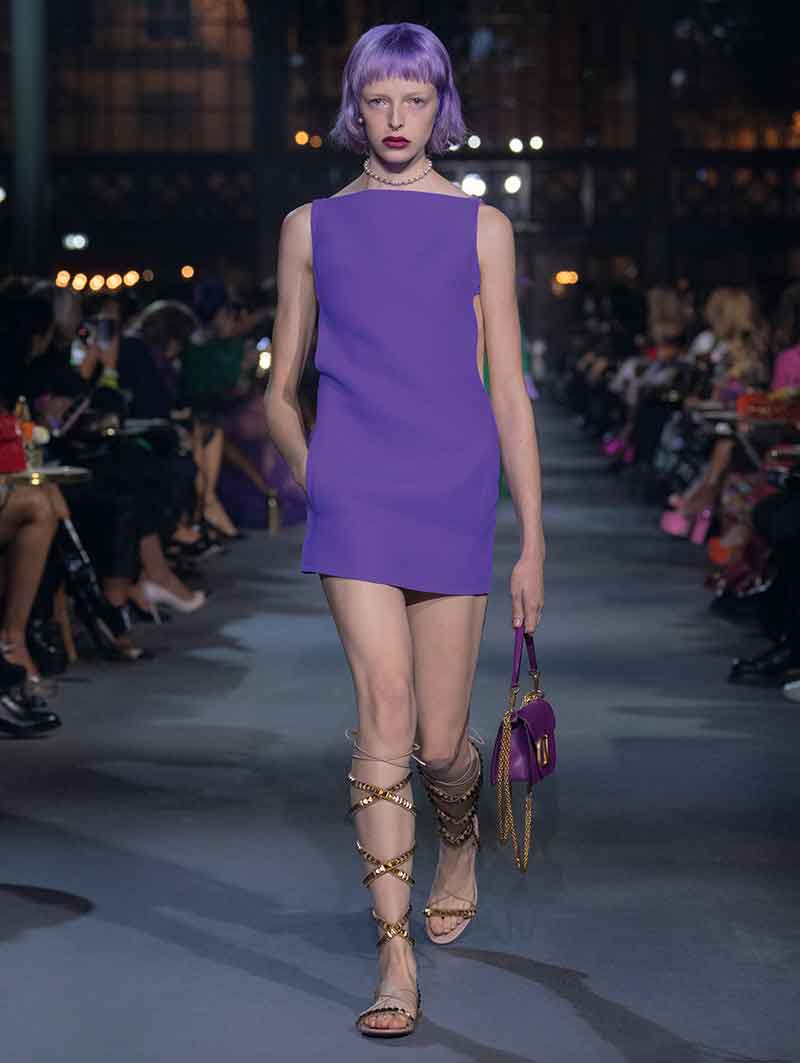 Haarkleurtrends voor herfst winter 2021 2022. Stem je haarkleur op je outfit af. Photo courtesy of Dior Rendez-vous