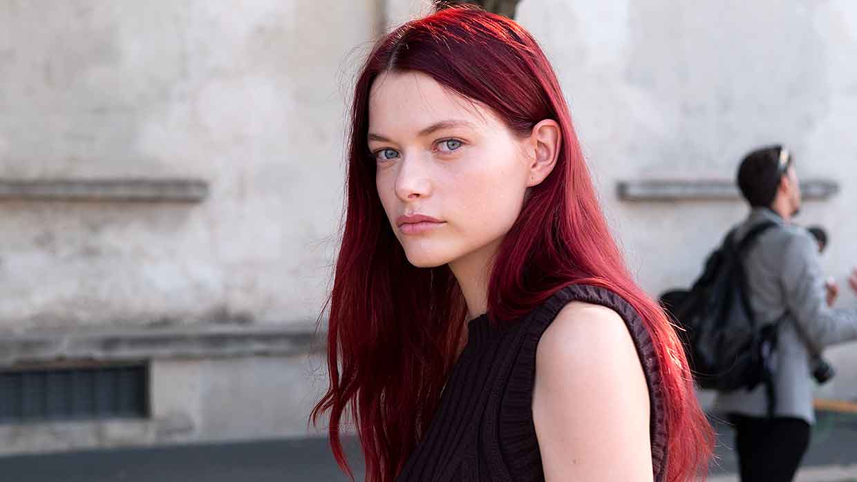 Haarkleurtrends winter 2021. Rood, roder, roodst! zo'n rode haarkleur aan? TRENDYSTYLE