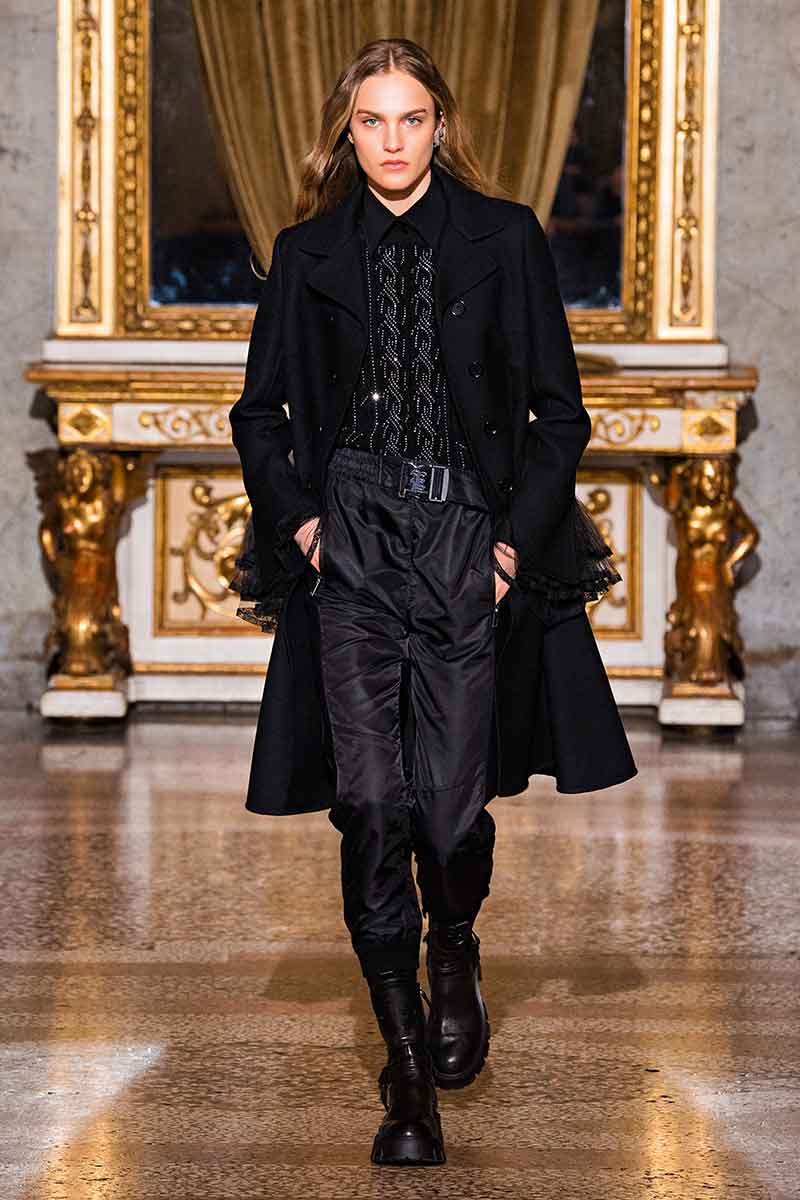 Modetrends winter 2021. Deze total black outfits zijn ideaal voor jouw herfstlook