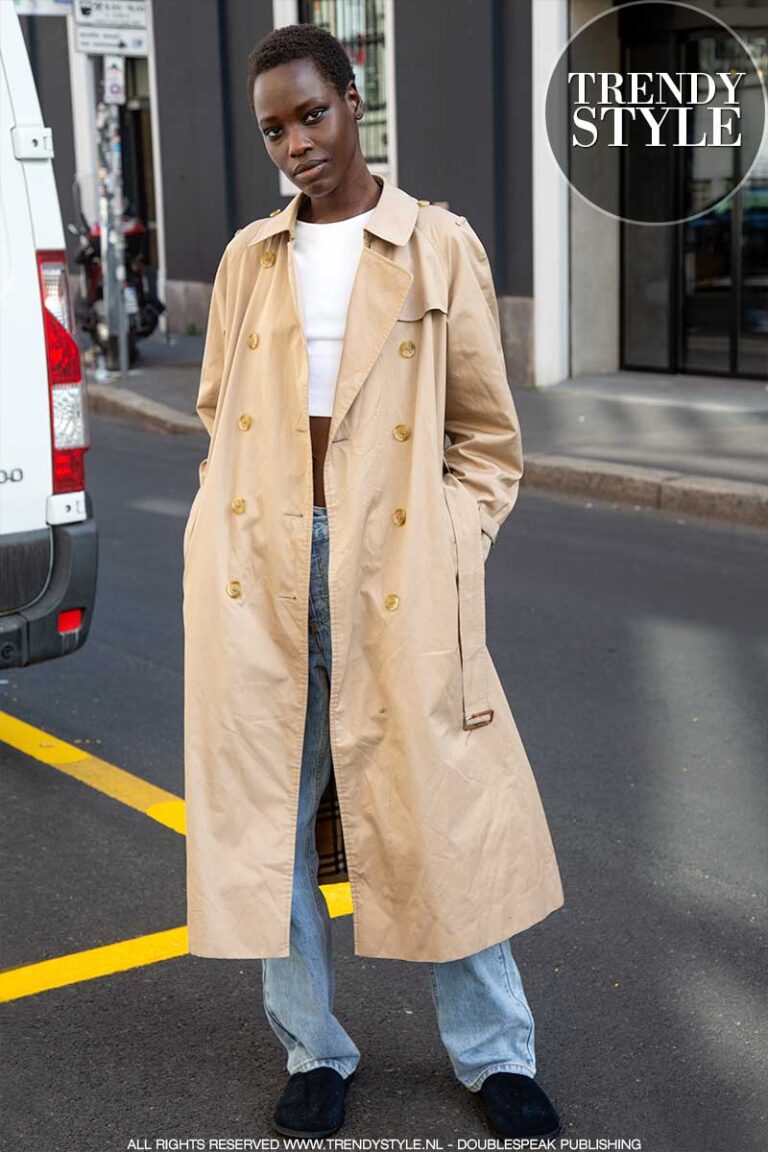 Het is n het moment voor een trench coat volgens de allernieuwste
