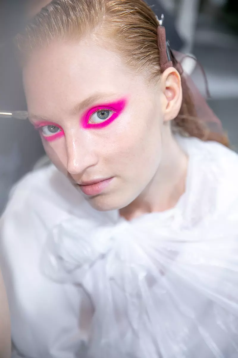 Roze oogmake-up winter 2022