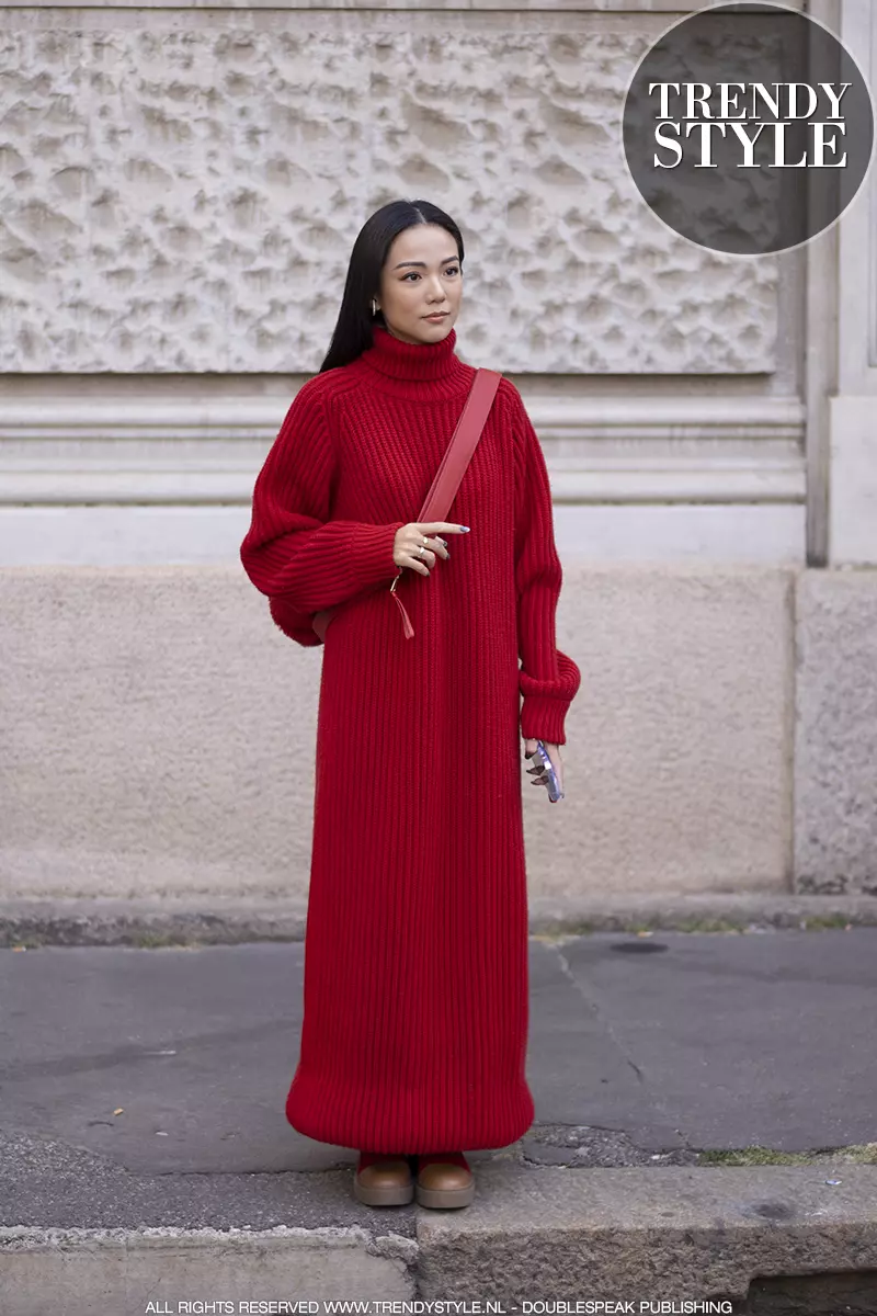 Rode jurk van Max Mara winter 2022 2023