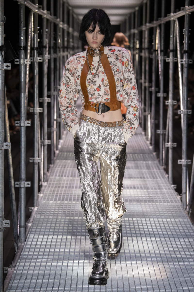 Paco Rabanne lente zomer 2023 fashion show - Photo courtesy of Paco Rabanne