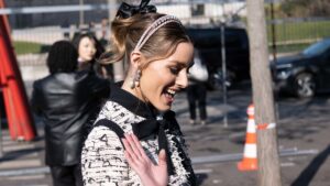 Kapseltrends. Opsteekkapsel van Olivia Palermo. Foto Charlotte Mesman