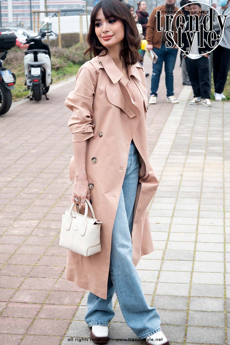 Streetstyle mode 2023. Trench coats