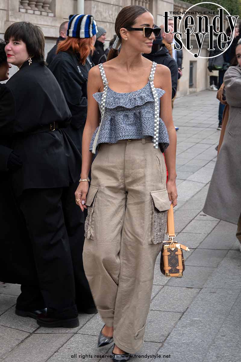 Street style modetrends vrouw lente zomer 2023 - Foto: Charlotte Mesman