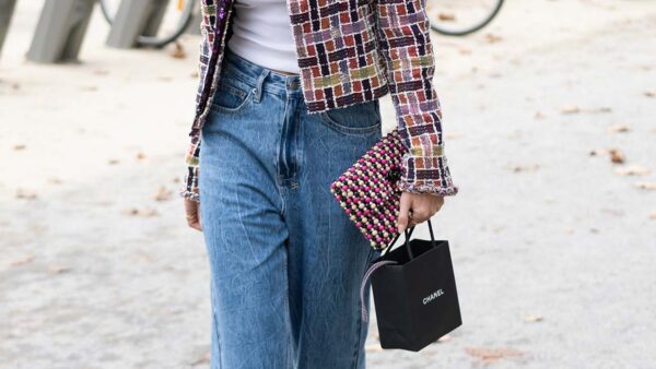 Spijkergoed in de streetstyle mode bij Chanel