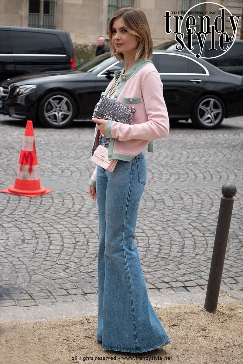 De jeans trends voor voorjaar 2024 bij Chanel