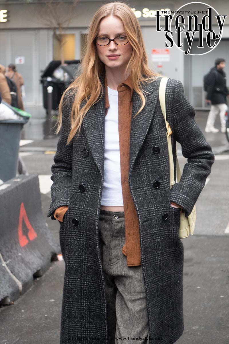 Nederlandse modellen bij Chloé herfst winter 2024 2025 in Parijs