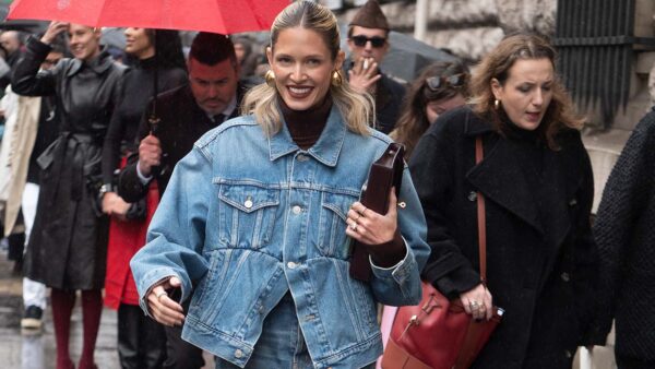 Streetstyle looks bij Hermès tijdens de Paris Fashion Week voor winter 2024 2025