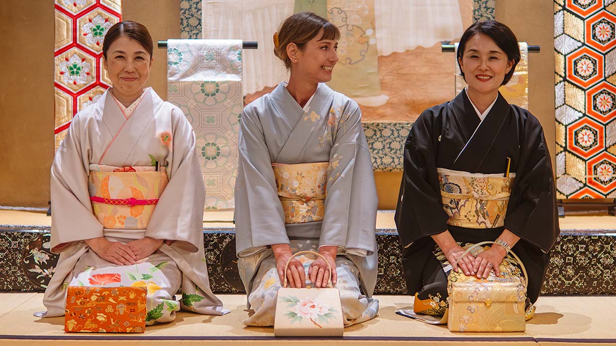 Kimonoparty Modern Kimono Culture Style Trends And Celebration Ideas kimonoparty-modern-kimono-culture-style-trends-and-celebration-ideas