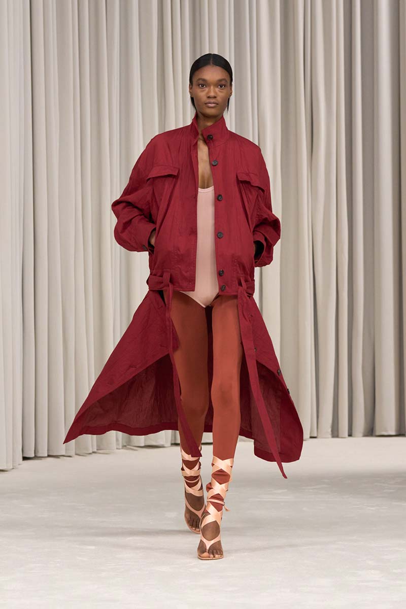 Ballet core is dé modetrend voor lente zomer 2025. Photo courtesy of Ferragamo