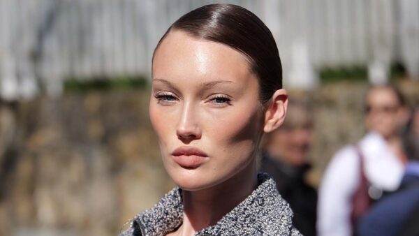 Zo krijg je die influencer look: haar en make-up tips voor zomer 2025. Foto Charlotte Mesman