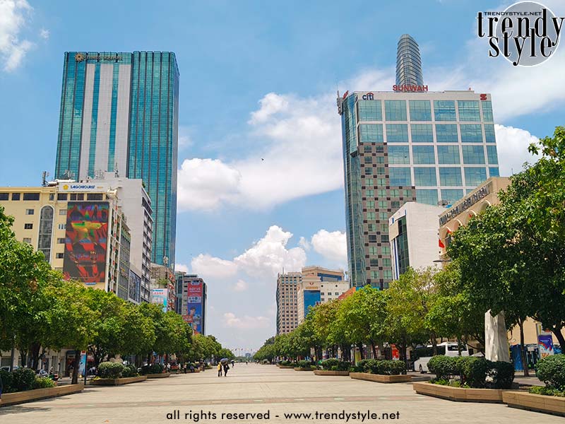 Nguyen Hue street anno 2025, Ho Chi Minh City. Foto Charlotte Mesman