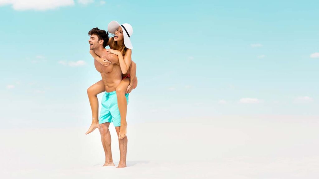 Zo laat je hoog opgesneden badpakken en bikinibroekjes voor je werken