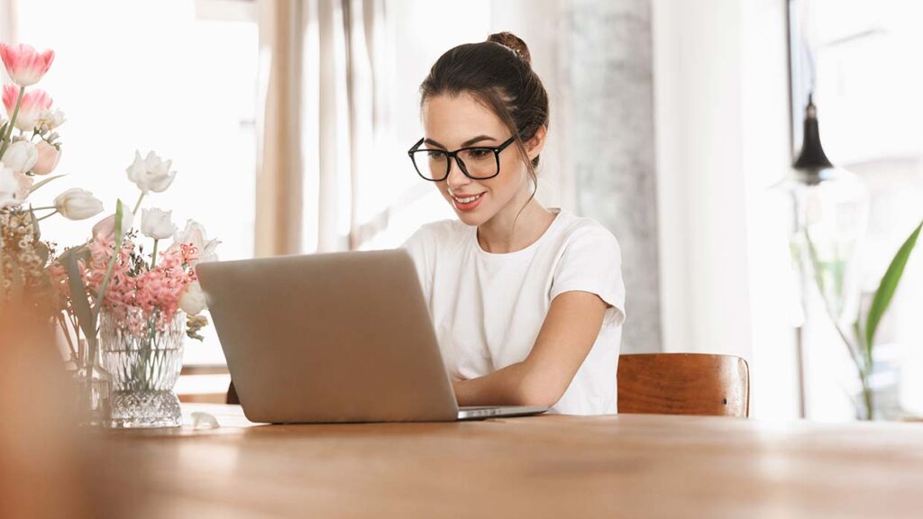 Waarom glasvezelinternet perfect past bij de moderne vrouw