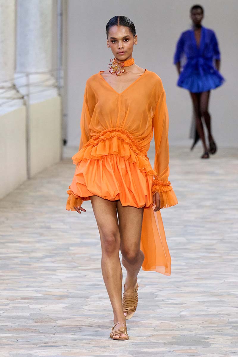 De 10 hotste sandalentrends zomer 2025. Photo courtesy of Alberta Ferretti