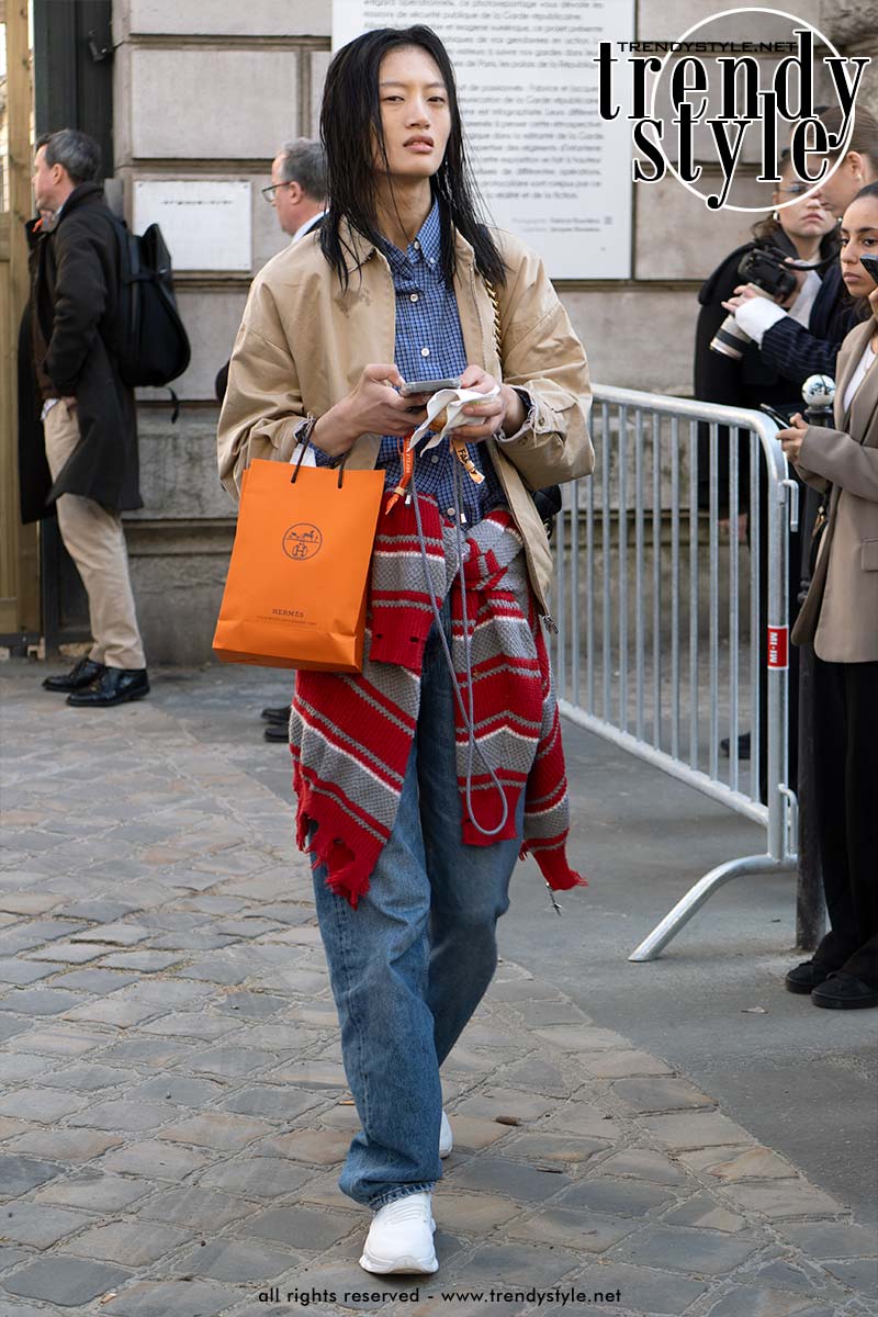 Zo modellen off-duty kleden zich: minimalistisch, cool. Foto Charlotte Mesman