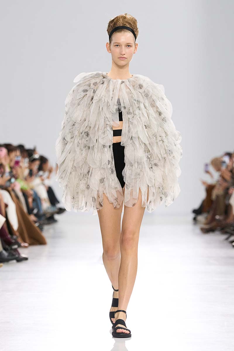 Zo gaan we volgens Max Mara in zomer 2026 gekleed. Photo courtesy of Max Mara