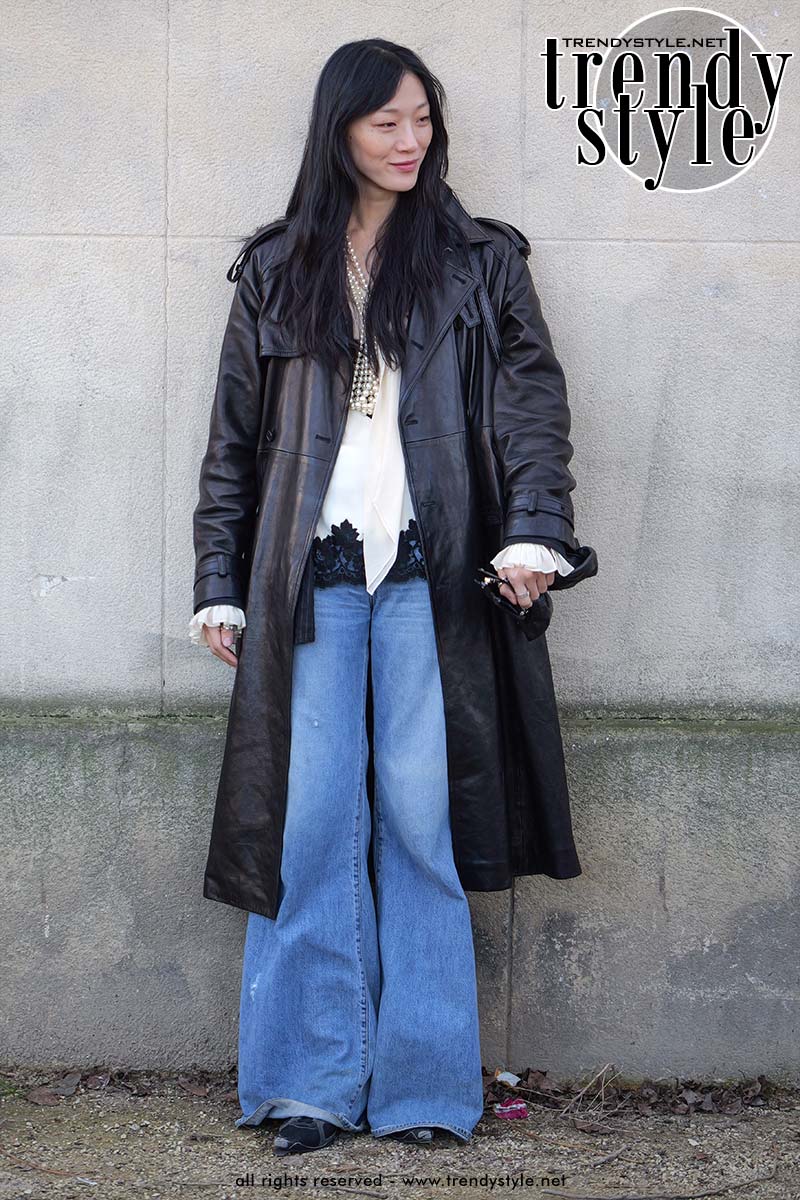 Deze streetstyle looks met spijkerbroek zijn perfect om te kopiëren. Foto Charlotte Mesman