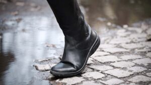 Hoge laarzen zijn dé trend! Dit zijn de grootste laarzen trends voor winter 2025