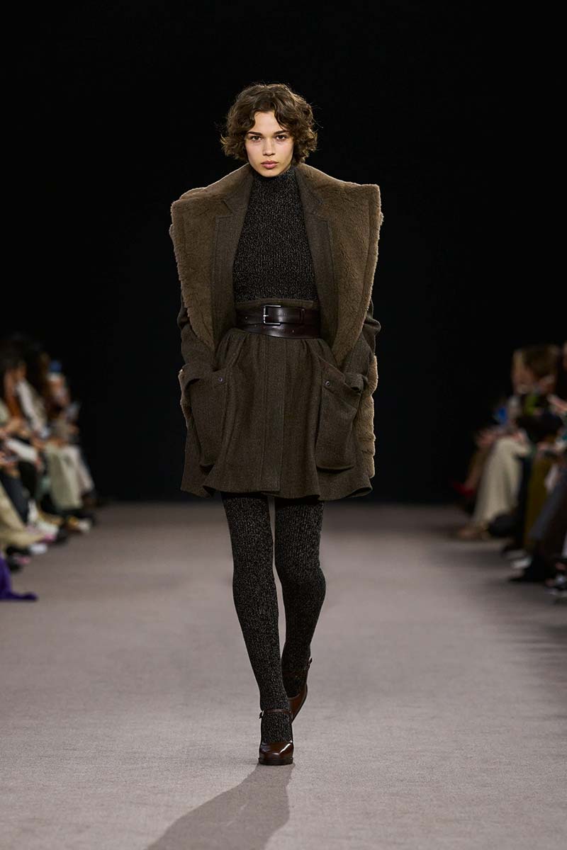 Dit zijn de nieuwste winterjassen volgens Max Mara. Photo courtesy of Max Mara FW 2025 2026