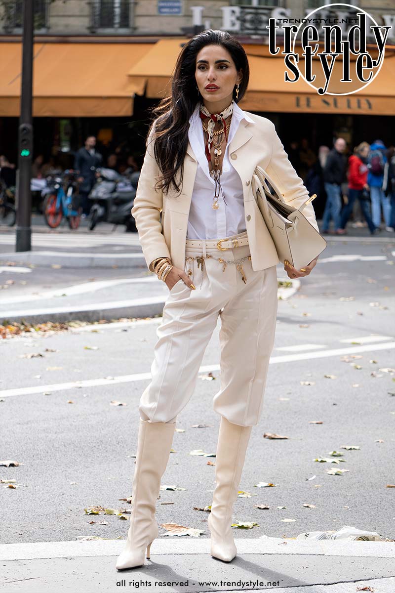 Modetrend uit Parijs: de asymmetrische boot tuck. Foto Charlotte Mesman