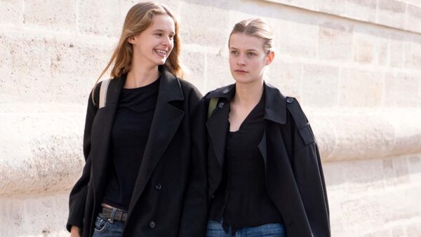 Met deze laarzen spotten we de fashion modellen in Parijs. Foto Charlotte Mesman