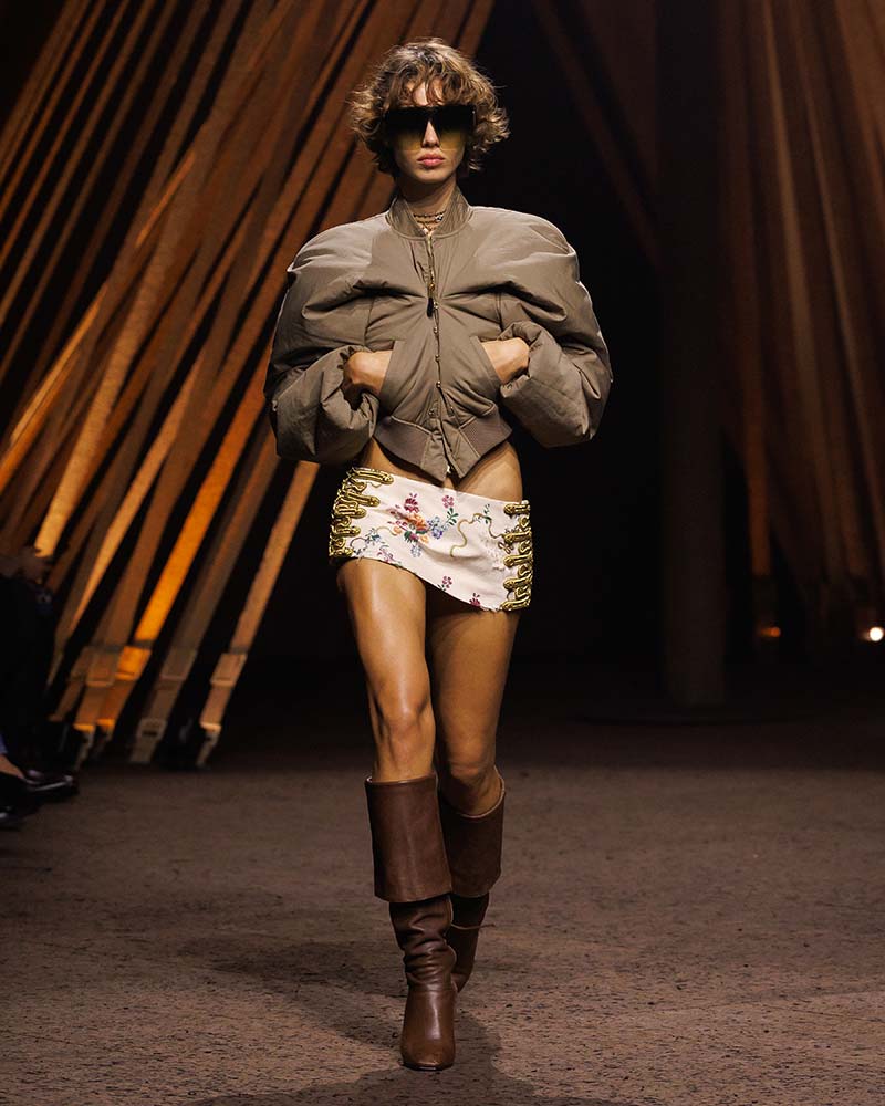 Topmodel Mathilda Gvarliani. Photo courtesy of McQueen SS 2026