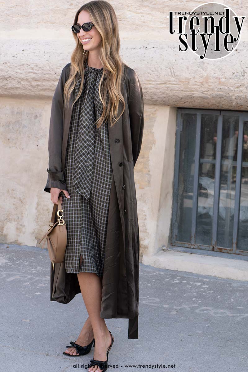 Dit zijn de beste streetstyle looks bij Dior voor lente zomer 2026. Foto Charlotte Mesman