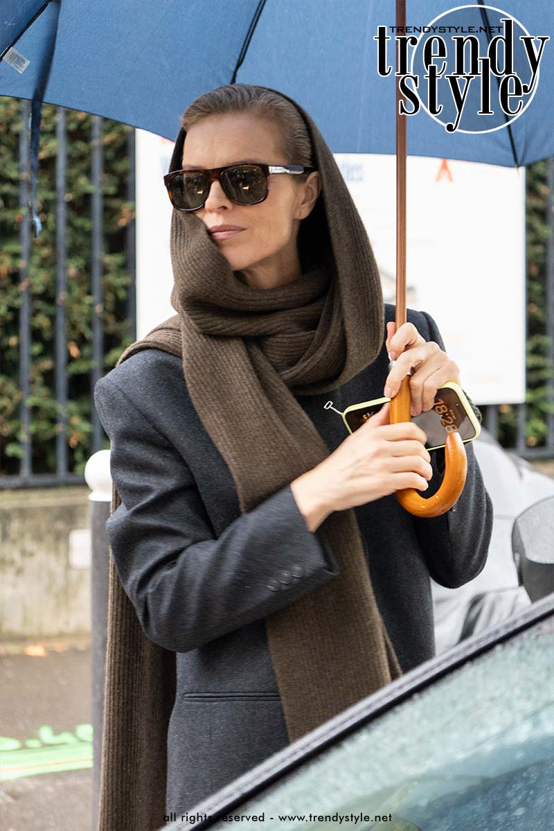 Topmodellen. Op deze foto Eva Herzegova bij Givenchy. Foto Charlotte Mesman