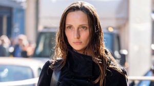 Het moderne schoonheidsideaal: oudere modellen veroveren de catwalks. Op deze foto Waleska Gorczevski. Foto Charlotte Mesman