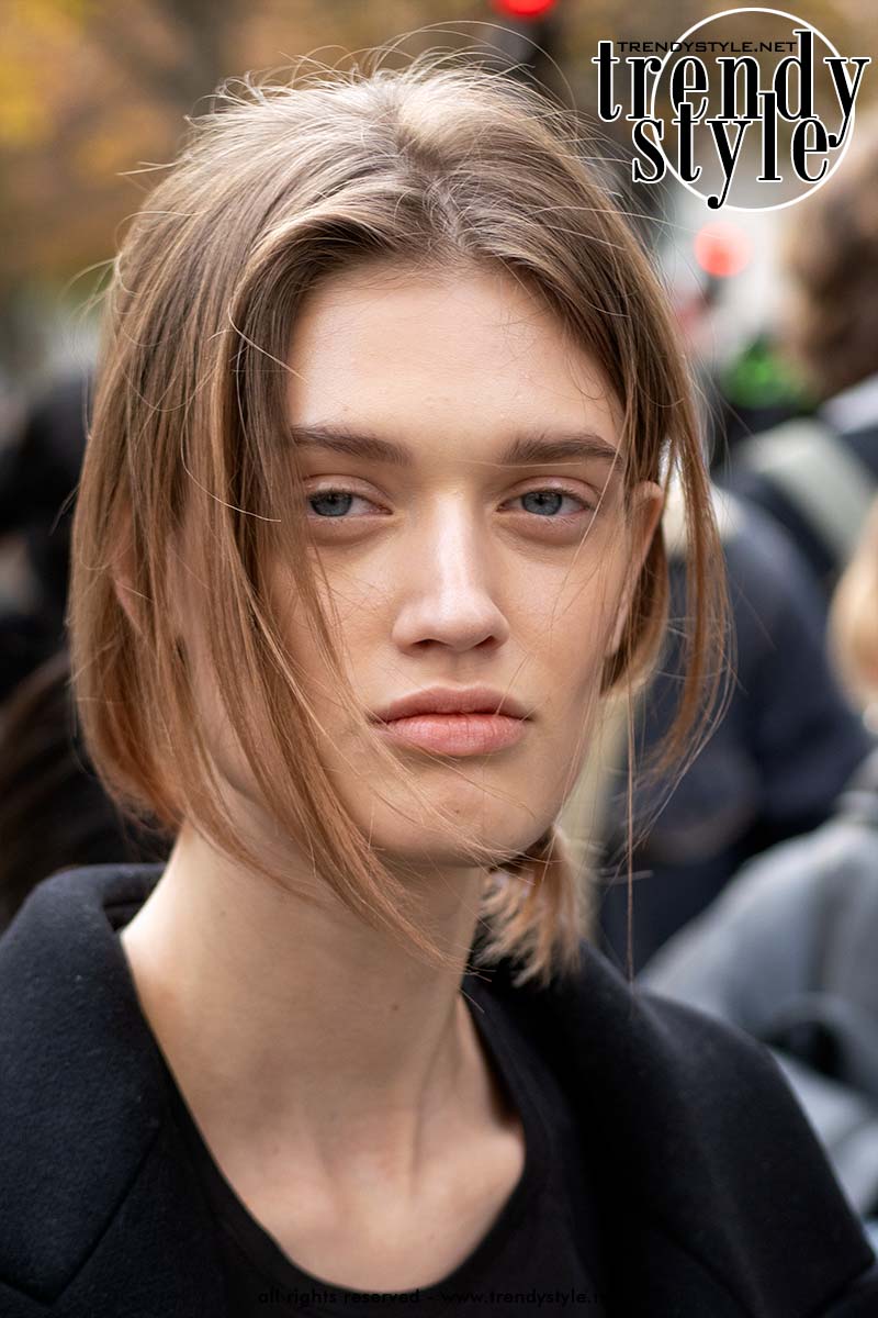 Haartrends 2025. Bobkapsels: laten knippen of gewoon faken? Foto ADVERSUS