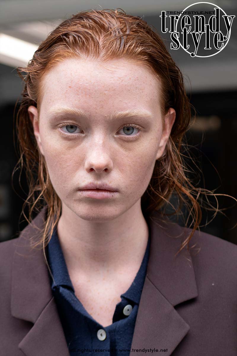 Haartrends 2026. Zichtbare haarproducten en de greasy hair look. Foto ADVERSUS