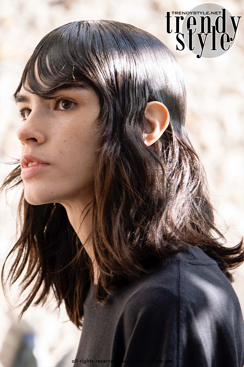 Spannende gel kapsels voor 2026. Deze hair look is zo vernieuwend! Foto Charlotte Mesman