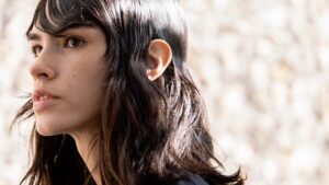 Spannende gel kapsels voor 2026. Deze hair look is zo vernieuwend! Foto Charlotte Mesman