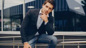 Minimalistische mode: waarom eenvoud de nieuwe luxe is