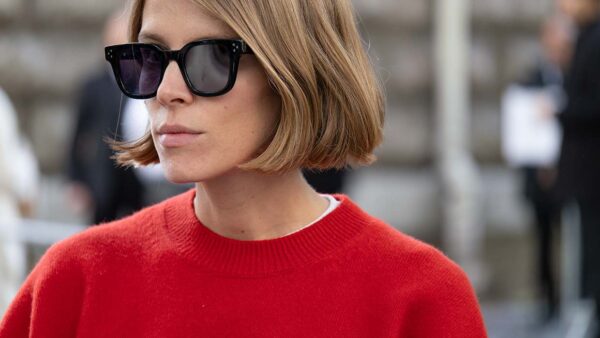 Experimenteer deze herfst met monochrome mode looks. Foto Charlotte Mesman