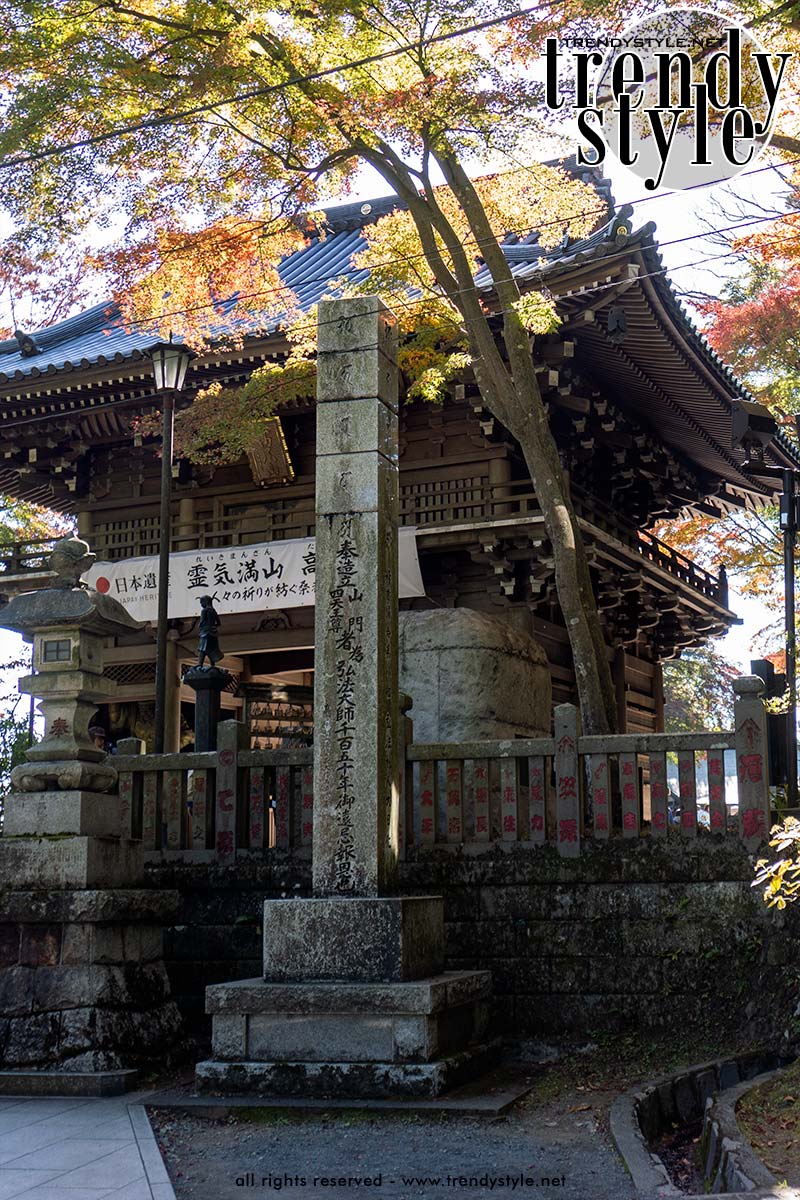 Mount Takao. Takaosan Yakuoin tempel. Foto Charlotte Mesman