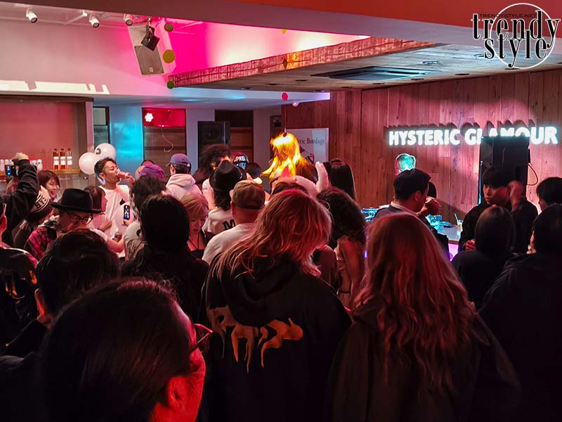 Terug in Tokio. Hysteric Glamour. Foto Charlotte Mesman