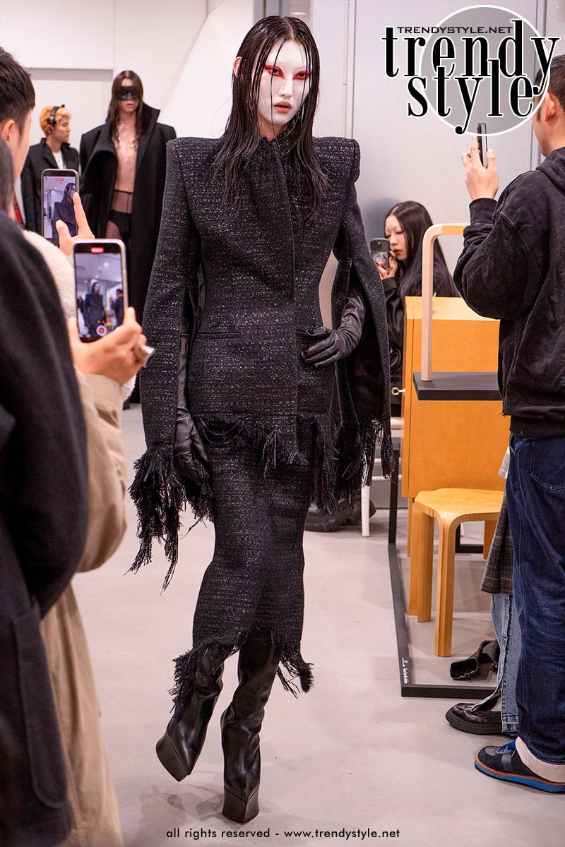 Terug in Tokio. Matières Fécales. Model Mao. Foto Charlotte Mesman