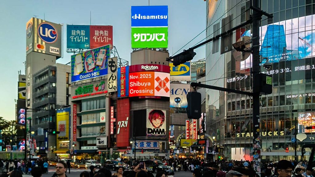 Terug in Tokio. Shopping, underground party, ballet lessen. Shibuya vandaag. Foto Charlotte Mesman
