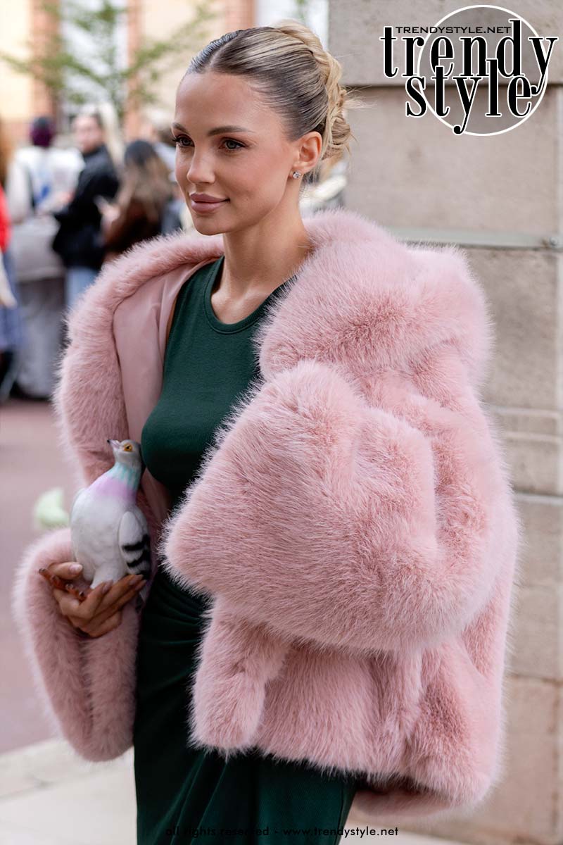 Feestkapsels 2025. Het geheim is: supernetjes en verzorgd! Foto Charlotte Mesman