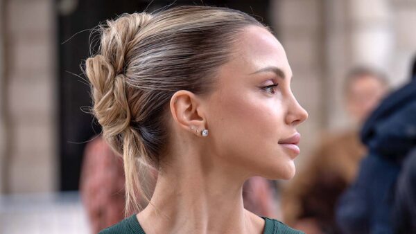 Feestkapsels 2025. Het geheim is: supernetjes en verzorgd! Foto Charlotte Mesman