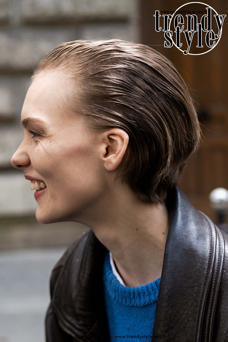 De haartrend voor 2026: véél haarproduct en greasy haartexturen. Foto ADVERSUS